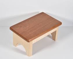 Free woodworking plans instruction sto build a variety of wooden step stools. Pin On Toddler Maple Cherry Step Stool