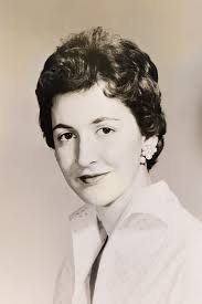 Iris Fay's Instagram, Twitter & Facebook