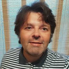 West Ham🏴󠁧󠁢󠁥󠁮󠁧󠁿 and S.S. Lazio🇮🇹 friendship. It all stems back to  Di Canio days, other friendships/good relations of West Ham are: Manchester  City🏴󠁧󠁢󠁥󠁮󠁧󠁿, Sheffield Wednesday🏴󠁧󠁢󠁥󠁮󠁧󠁿 and Slavia Prague🇨🇿