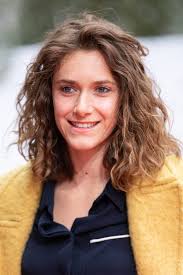 Miriam Stein's Instagram, Twitter & Facebook