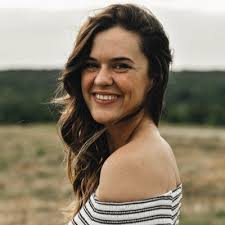 Sarah Munroe (@Munroe_20)