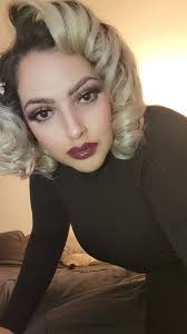 Who is free tomorrow morning 🌄 and likes to bowl 🎳 ?