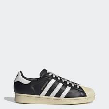 Τα superstar της adidas είναι μια απαραίτητη προσθήκη στη συλλογή σου. Superstar Schuhe Fur Herren Adidas De Bestelle Jetzt