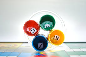 Otros juegos para niños tienen temas de vacaciones para cada mes del año. Adaptando Juegos De Mesa Para Ninos Con Autismo Autismo Diario