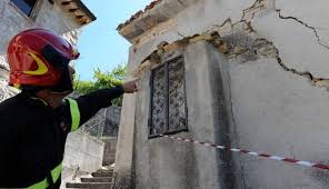 Disposizioni urgenti in materia finanziaria, iniziative a favore degli enti territoriali, ulteriori interventi per le zone colpite da eventi sismici e art. Ricostruzione Post Sisma E Legge Il Primo Decreto Terremoto Risposta Serramenti