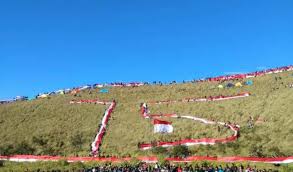 Festival bendera 2020 digelar bertepatan dengan 75 tahun indonesia merdeka. Merah Putih 1 000 Meter Dikibarkan Di Puncak Gunung Penanggungan Suara Surabaya