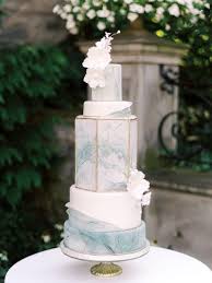 This Terra Cotta Butter Wedding Inspiration Perfectly Embodies The Coziness Of Fall Wedding Cake Centerpieces Wedding Cake Options Pretty Wedding Cakes