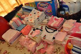 Sebaiknya pilih baju bayi dari bahan katun atau yang nyaman untuk hal yang sangat penting saat membeli perlengkapan bayi baru lahir adalah mencuci semua pakaian bayi tersebut sebelum dikenakan si kecil, agar bakteri. Senarai Barang Baby Ke Hospital Checklist Ibu Juga Penting
