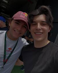 Arthur Claro (@arthurclaro) • Instagram photos and videos