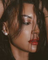 Drop a comment if you're loving my new shoot!