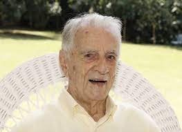 No mesmo dia da estreia na globo da nova temporada da escolinha do professor raimundo. Orlando Drummond Completa 101 Anos De Vida Muito Amor E Humor Emais Estadao