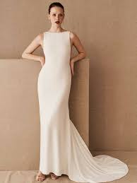 Simple wedding dresses are perfect for the minimalist bride looking to make a big style statement on her wedding day. 30 Simple Wedding Dresses For Minimalist Brides