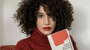 Livro de professora de universidade de SC ganha prêmio Jabuti de Artes Não  Ficção