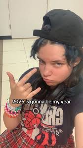 Bella🦇°｡ ⋆⸜ (@www.t0xic.ch1ld)