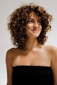 Le Carre Mi Long Pinterest Coupe De Cheveux Cheveux Boucler Ses Cheveux Naturellement