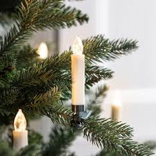 9 Ways The Uk S Christmas Decor Trends Have Changed In 10 Years