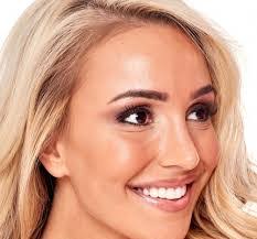 Aimee Strong's Instagram, Twitter & Facebook