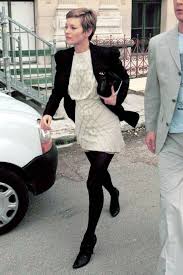 Kate Moss S Most Memorable Style Moments Celebrity Short Haircuts Kate Moss Style Short Hair Styles 2014