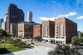 Elegant building has garage parking and community room. North Meridian Apartments For Rent For Less Than 1 000 Indianapolis In Forrent Com