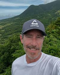 Hello my friends, I am Malak from Gaza and this is my child, his name is  Adel. Wish him safety and wellness 🤲