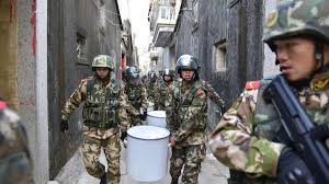 Es gilt als billige straßendroge mit einem ähnlich schlechten ruf wie heroin. Razzia In China 3000 Polizisten Sturmen Crystal Meth Dorf Welt