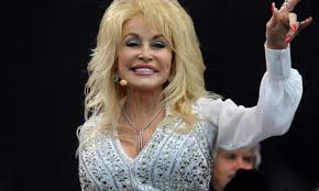 Последние твиты от dolly parton (@dollyparton). Dolly Parton Says She May Sell Her Entire Back Catalogue Of Songs Dolly Parton The Guardian