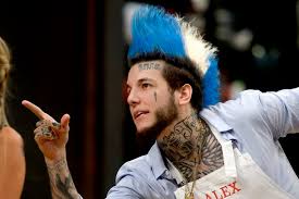 Está haciendo con referencia a la posible renuncia de alex caniggia a masterchef celebrity intentamos ser serios. Masterchef Celebrity La Amenaza De Dani La Chepi A Alex Caniggia La Nacion