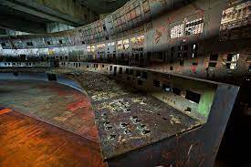 Today, nobody knows what is inside the chernobyl reactor because it is conserved. Chernobyl Reactor No 4 Control Room Kernkraftwerk Tschernobyl Tschernobyl Verlassenes Haus