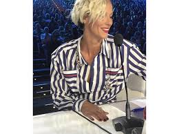 Per caso federica pellegrini ha dato il golden buzzer? Federica Pellegrini Compie 30 Anni E Si Regala Una Carriera In Tv Corriere It