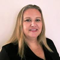 Rachael Sutton's Instagram, Twitter & Facebook