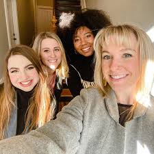 my girls! in my city! my heart is so full!! :') endlessly thankful for  friends who turn into roomies who turn into family.