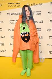 صورها حزينة جدا والجميع من الجمهور يستغرب الكثير من التصرفات الغريبة للفنانة بيلي ايليش billie eilish ، وهي مريضة من صغرها بمرض غريب لا يسمع عنه الكثير لان هذا المرض لا يوجد لها علاج حتي الآن وهي اغلب البوستات التي تقوم بنشرها حزينة جدا. ÙØªÙ† ÙŠÙ‚Ø§ÙˆÙ… Ø´Ø®Øµ Ù…ØªÙ…Ø±Ø³ Ù…Ù„Ø§Ø¨Ø³ Ø¨ÙŠÙ„ÙŠ Ø§ÙŠÙ„ÙŠØ´ Camash Investments Com