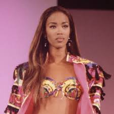 The supermodel took to her instagram stories on monday to post a photo of her new arrival, whose name she hasn't shared yet. Young Naomi Campbell Couture Icons