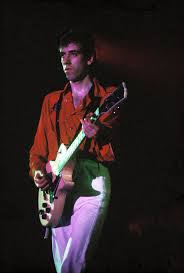 The Clash Should I Stay Or Should I Go Lyrics Meaning Pin By Meanie On The Clash Mick Jones The Clash British Punk