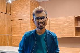 Ridwan remin is an actor, known for single 2 (2019) and mau jadi apa? Miq8n11szb4d M
