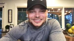 Stream tracks and playlists from kane brown on your desktop or mobile device. Kane Brown Shares Why Daughter Kingsley S Music Video Debut Was Special Exclusive Entertainment Tonight