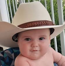 Are there any karaoke bars or restaurants around here?