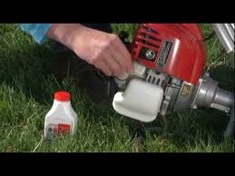 Mantis tiller starting instructions (honda 31cc eng … 11 a special feature (with the idle set properly and the engine running) even when the engine is running guide your tiller where you want to weed and start it up. Starting The Mantis Deluxe 4 Stroke Tiller Youtube