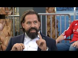 Enke werd samen met de nederlandse verdedigers frank de boer en michael reiziger deze nederlaag aangerekend. Harte Kritik Von Christian Ziege An Der Bild Zeitung Co Der Fall Robert Enke Als Beispiel Youtube