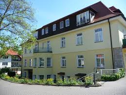 133m² und teilt sich auf in 3 schlafzimmer, eine küche, ein wohnzimmer, sowie ein badezimmer. Wohnungen Mieten In Sangerhausen