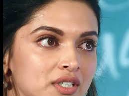 Survivor Deepika Padukone Tears Up In Delhi As She Talks About Depression Delhi News Times Of India Then answer this quiz to gain more knowledge and test your iq! survivor deepika padukone tears up in