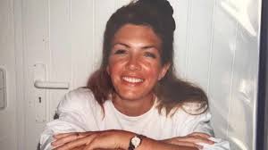 Luisa peterlongo, grazie alla sua unione con tonino lamborghini, è entrata a far parte anche lei della storica famiglia produttrice di automobili. La Mamma Da Giovane Era Uguale A Lei Riuscite A Notare La Somiglianza