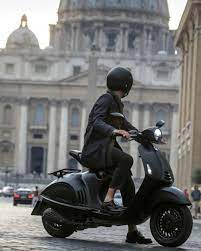 Scooterkingdom - Vespa 946 emporio armani ini harga bekasnya di jakarta sudah mencapai 400 juta lebih. Gmn menurut kamu? Berminat ? | Facebook