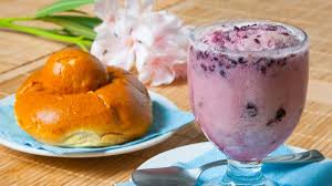 Sicilian Breakfast Granita And Brioche Lovesicily Typically easter bread is a sweetened, egg bread with traditional origins hailing from european countries, mainly from greek and italian heritages.