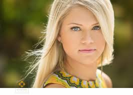 Sara :: Rock Bridge SR'17 — SilverBox Photographers