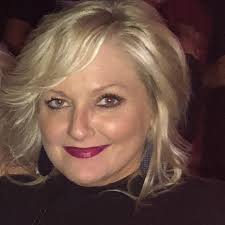 This is how I know I have a great relationship with my fur baby 😁