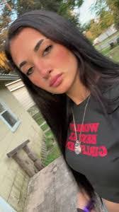 Cierra May's Instagram, Twitter & Facebook