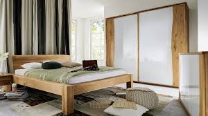 Von wand zu wand eingebaut sein? Schiebeturen Kleiderschrank Avola Massiv Wildeiche