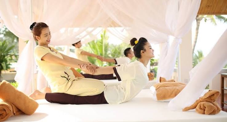TIA Wellness Resort Đà Nẵng - Được chăm sóc cơ thẻ 