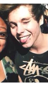 Gabrielle Vickers's Instagram, Twitter & Facebook